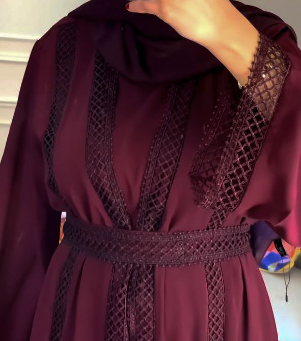 عبايه كنار